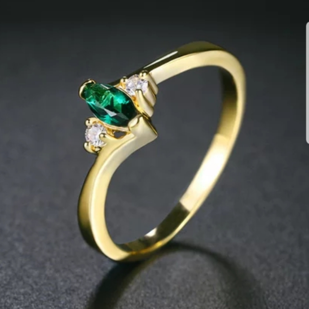 Brand new 18k gold tone green CZ womens rings - Picture 1 of 1